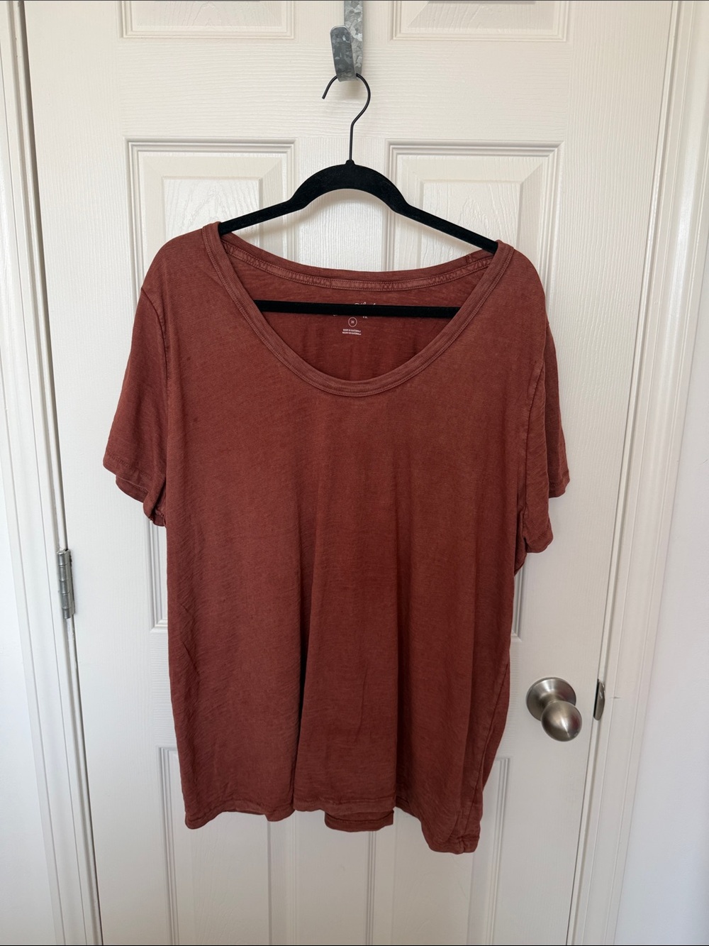 Universal Thread Scoop Neck Tee in Burnt Orange